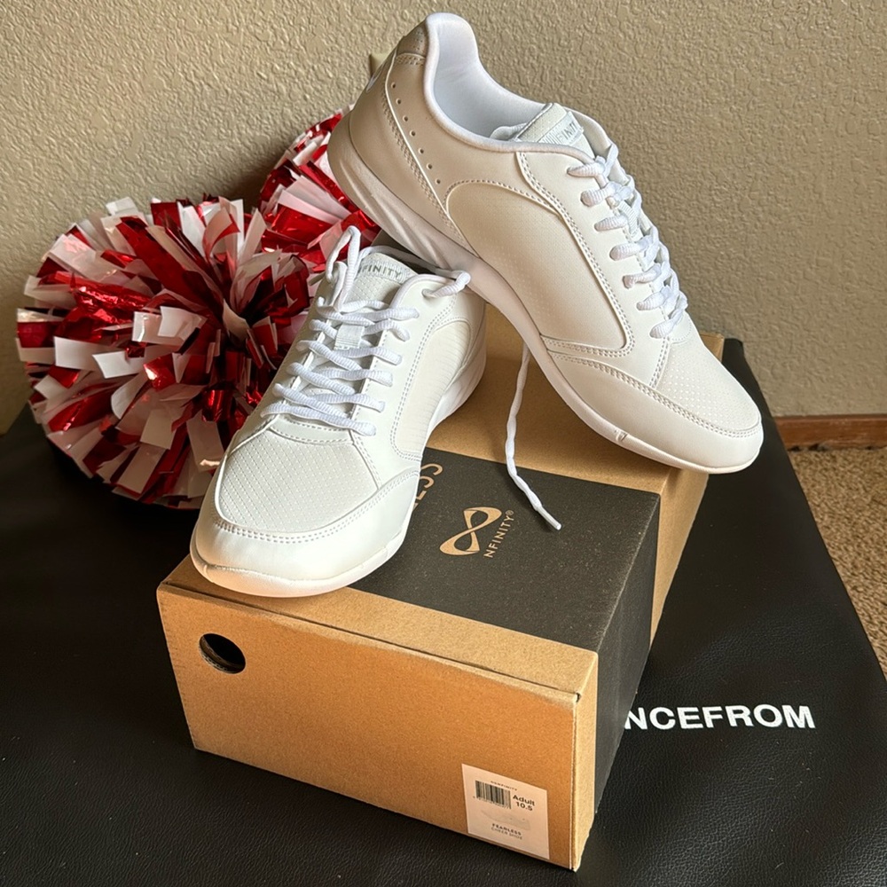 Cheer shoes good for practice, Nfinity fearless Adult size 10.5 new in box